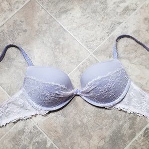 Victoria's Secret push up bra, lavender with white lace, size 32c